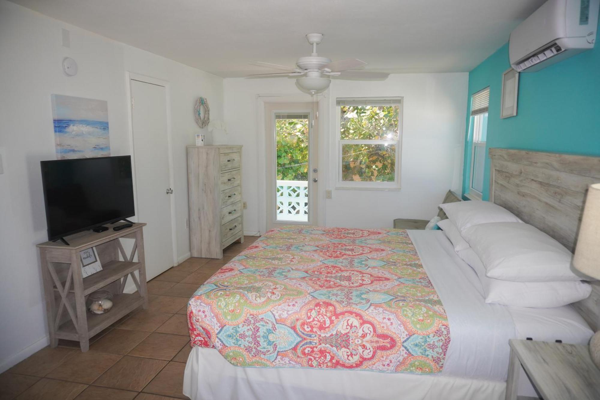 Pearl Beach Inn Энглвуд Экстерьер фото