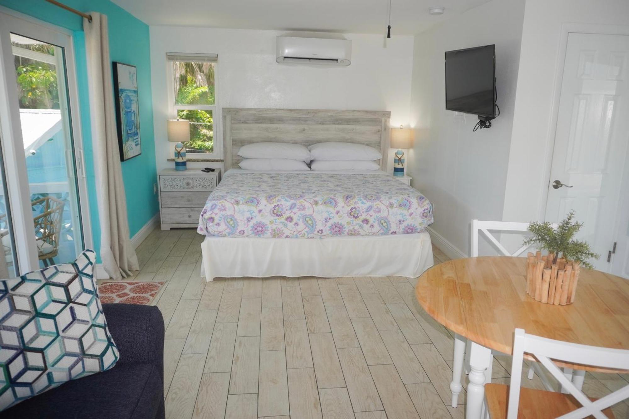 Pearl Beach Inn Энглвуд Экстерьер фото