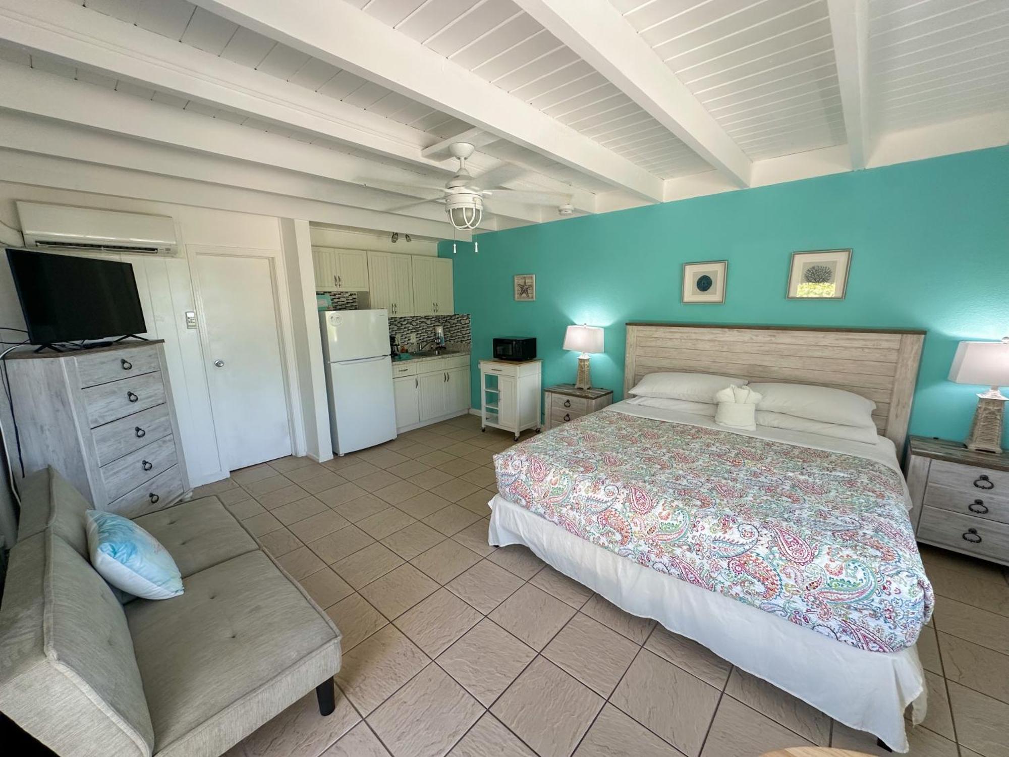 Pearl Beach Inn Энглвуд Экстерьер фото