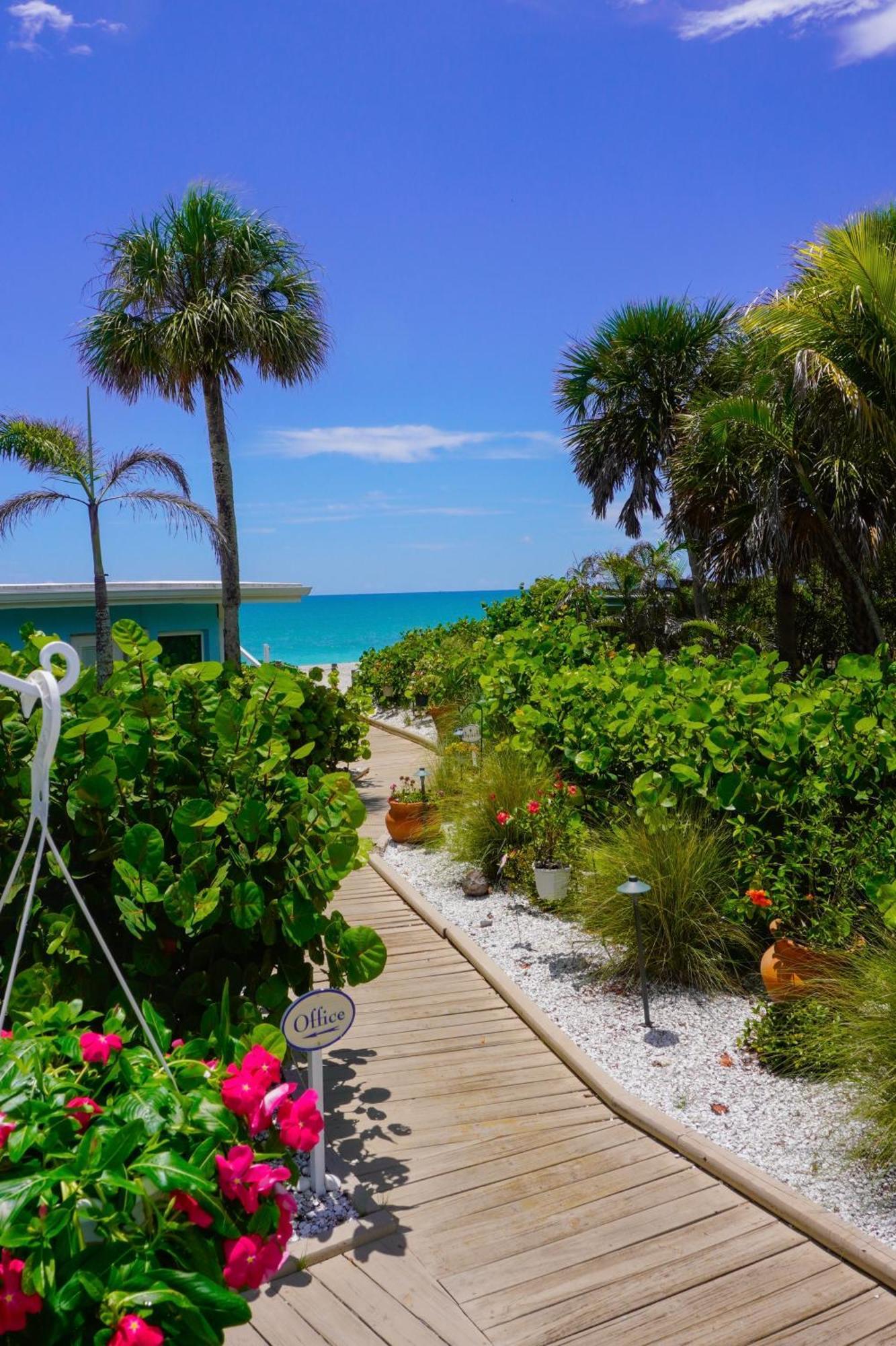 Pearl Beach Inn Энглвуд Экстерьер фото